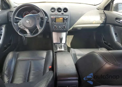 2010 Nissan Altima 2.5 z USA, uszkodzony, nr VIN 1N4AL2AP4AC137631